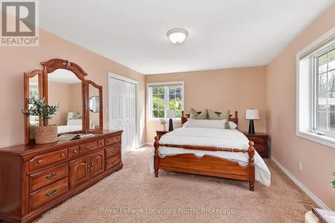 1857 Shore Lane Wasaga Beach ON L9Z 1V2