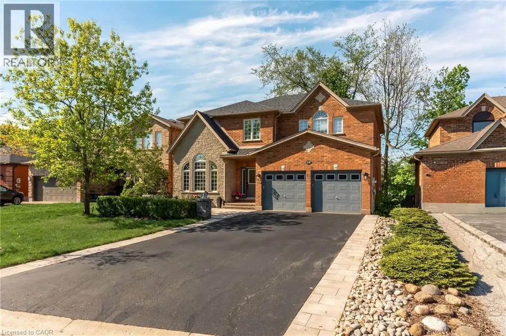 12 Buman Court Barrie ON L4N 0L3