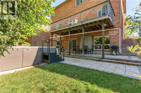 12 Buman Court Barrie ON L4N 0L3