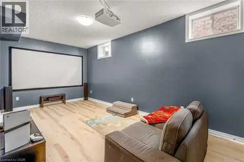 12 Buman Court Barrie ON L4N 0L3