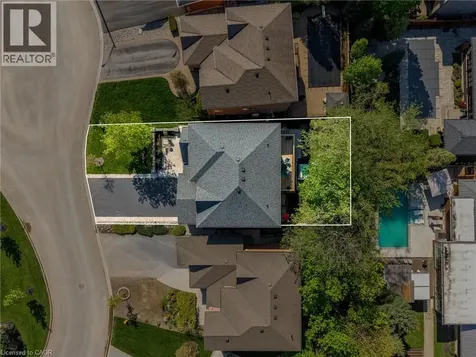 12 Buman Court Barrie ON L4N 0L3