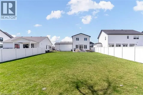 17 Helen Court Belmont ON N0L 1B0