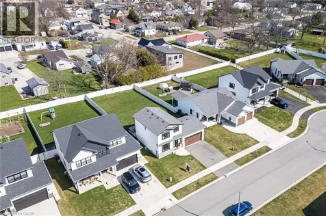17 Helen Court Belmont ON N0L 1B0