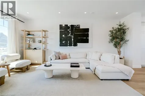 17 Helen Court Belmont ON N0L 1B0