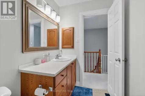 551 Louis Toscano Drive Ottawa ON K4A 0A8