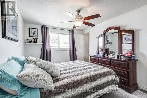 34 Kingham Road Halton Hills (ac Acton) ON L7J 1S4