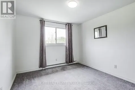 34 Kingham Road Halton Hills (ac Acton) ON L7J 1S4