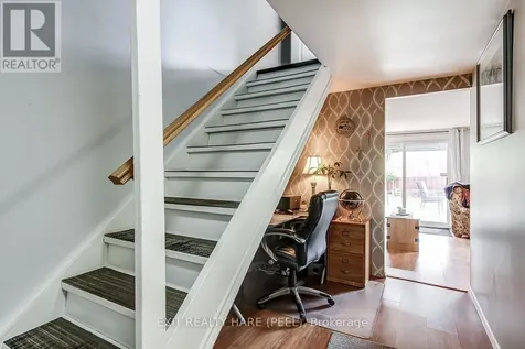 34 Kingham Road Halton Hills (ac Acton) ON L7J 1S4