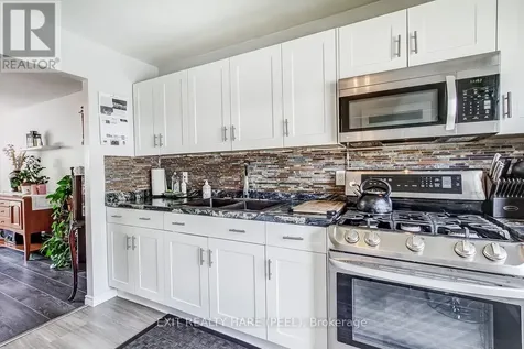 34 Kingham Road Halton Hills (ac Acton) ON L7J 1S4