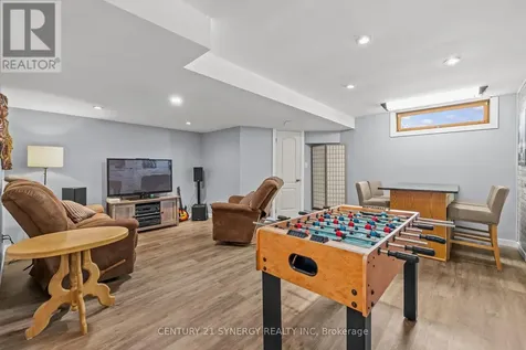 497 Rougemount Crescent Ottawa ON K4A 2Z7