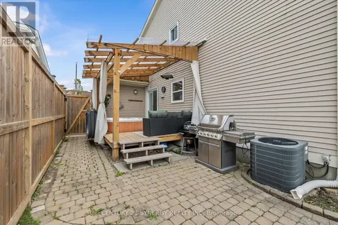 497 Rougemount Crescent Ottawa ON K4A 2Z7