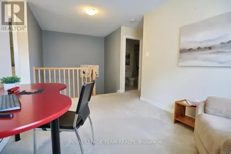 1591 Carronbridge Circle Ottawa ON K2M 0G5