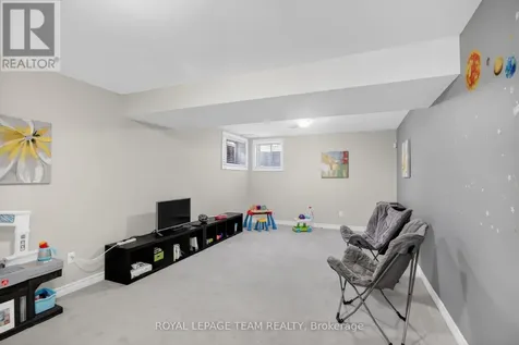 1591 Carronbridge Circle Ottawa ON K2M 0G5