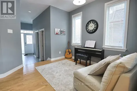 1591 Carronbridge Circle Ottawa ON K2M 0G5