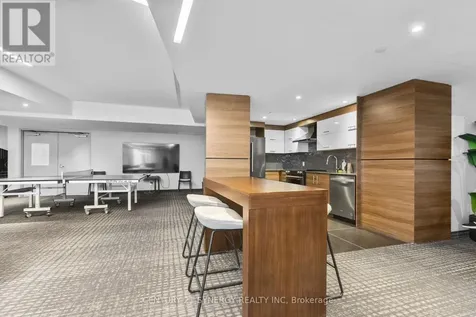 805 Carling Avenue Ottawa ON K1S 5W9