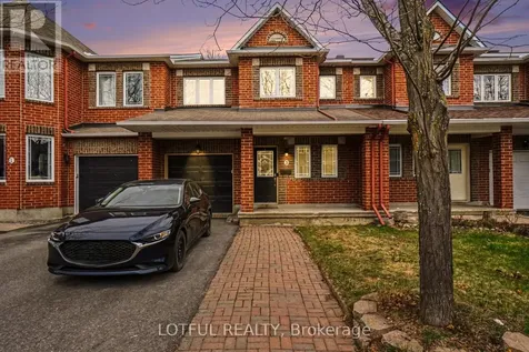 3 Collington Street Ottawa ON K2G 6X5