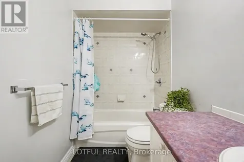 3 Collington Street Ottawa ON K2G 6X5