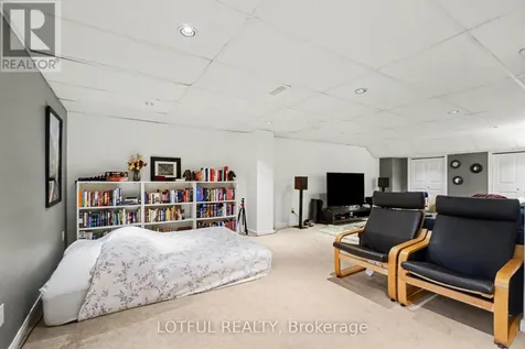 3 Collington Street Ottawa ON K2G 6X5