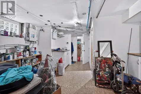 298 Hyman Street London East (east F) ON N6B 2G7