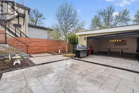 298 Hyman Street London East (east F) ON N6B 2G7