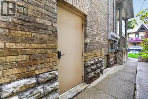 298 Hyman Street London East (east F) ON N6B 2G7