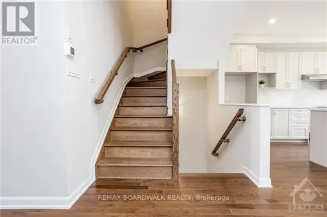 262 Tullaghan Heights Ottawa ON K2J 7C2