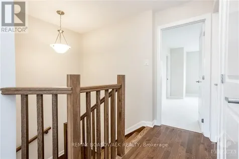 262 Tullaghan Heights Ottawa ON K2J 7C2