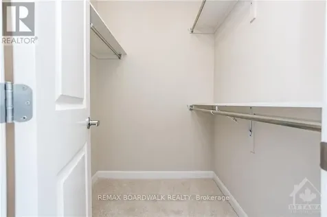 262 Tullaghan Heights Ottawa ON K2J 7C2
