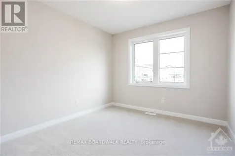 262 Tullaghan Heights Ottawa ON K2J 7C2