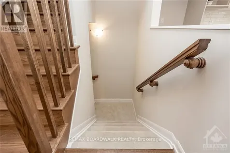 262 Tullaghan Heights Ottawa ON K2J 7C2