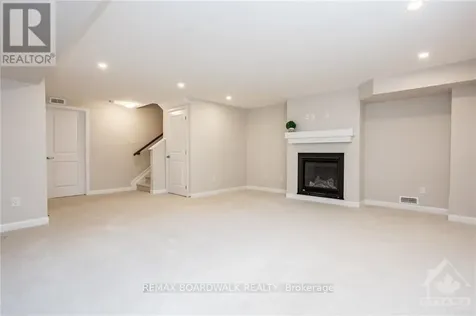 262 Tullaghan Heights Ottawa ON K2J 7C2