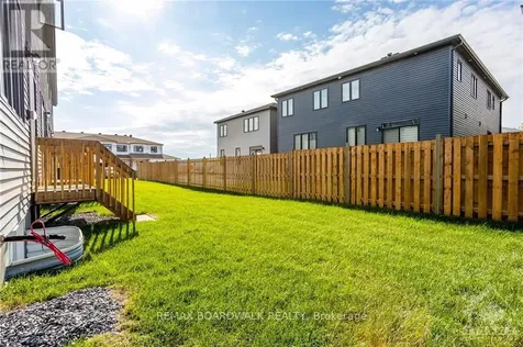 262 Tullaghan Heights Ottawa ON K2J 7C2
