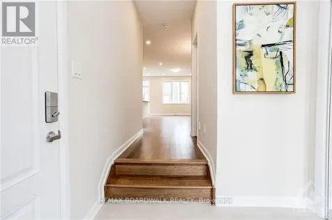 262 Tullaghan Heights Ottawa ON K2J 7C2