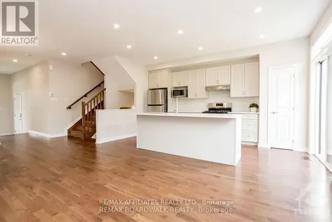 262 Tullaghan Heights Ottawa ON K2J 7C2