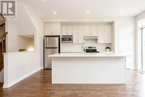262 Tullaghan Heights Ottawa ON K2J 7C2