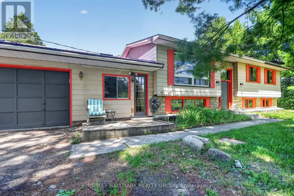 1054 Mccrea Road Montague ON K0G 1N0