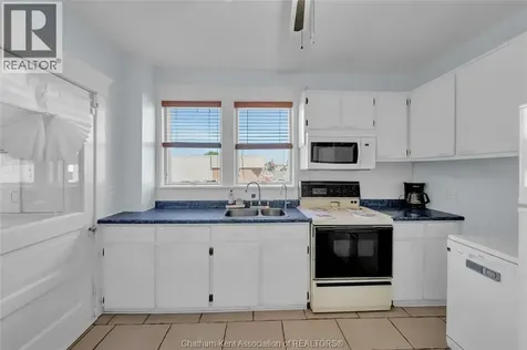 448 Queen Street Chatham ON N7M 2J3