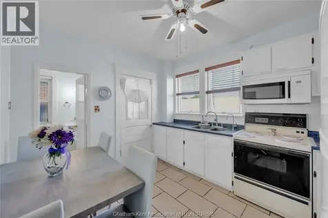 448 Queen Street Chatham ON N7M 2J3