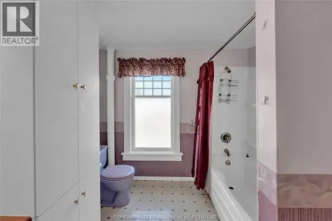 448 Queen Street Chatham ON N7M 2J3