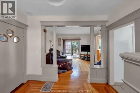 448 Queen Street Chatham ON N7M 2J3