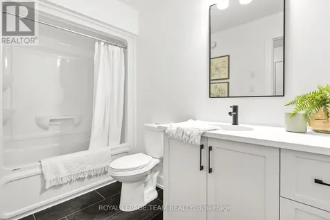 52 Whitcomb Crescent Smiths Falls ON K7A 0C2