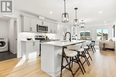 52 Whitcomb Crescent Smiths Falls ON K7A 0C2