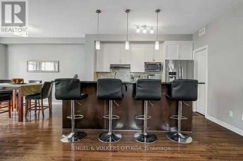701 Hazelnut Crescent Ottawa ON K1T 0K1