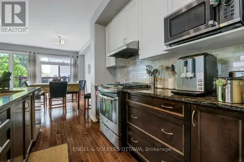 701 Hazelnut Crescent Ottawa ON K1T 0K1