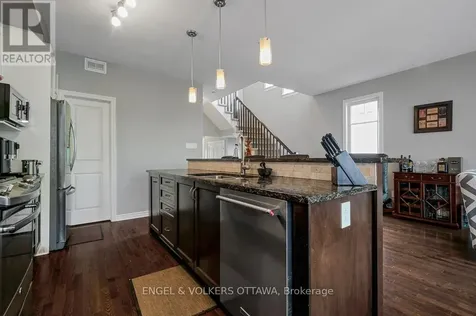 701 Hazelnut Crescent Ottawa ON K1T 0K1