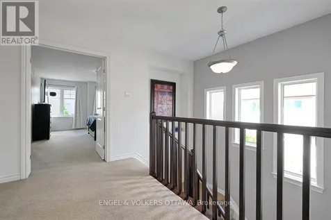 701 Hazelnut Crescent Ottawa ON K1T 0K1