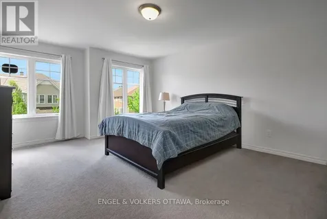 701 Hazelnut Crescent Ottawa ON K1T 0K1