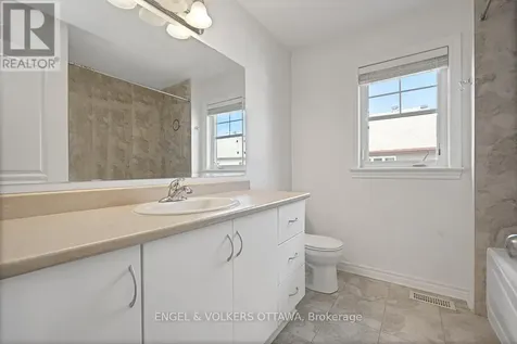 701 Hazelnut Crescent Ottawa ON K1T 0K1