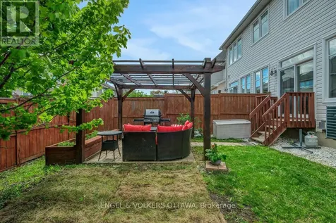 701 Hazelnut Crescent Ottawa ON K1T 0K1