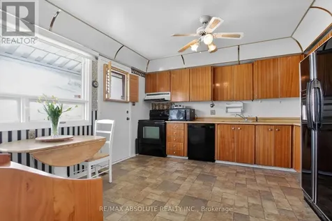 2799 Dumaurier Avenue Ottawa ON K2B 7W2